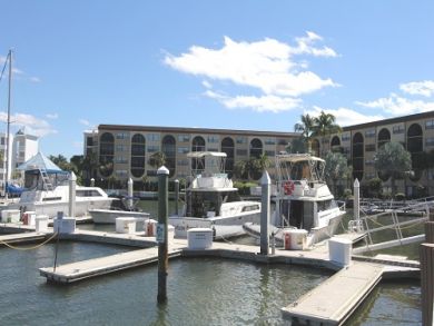 Marco Island Condo 923975