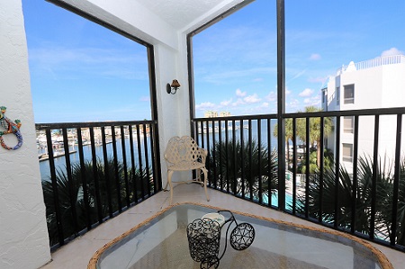 Marco Island Condo 923976