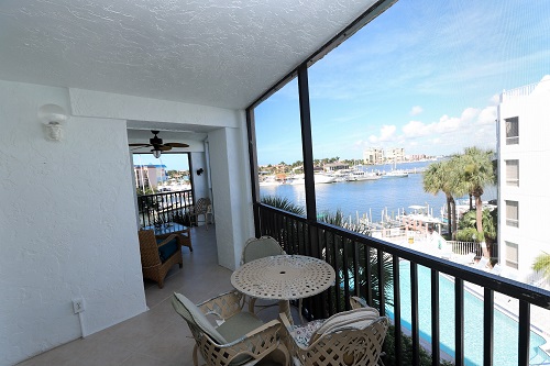 Marco Island Condo 923976