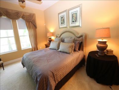 Naples Home 923980