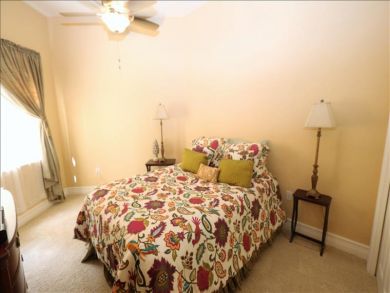 Naples Home 923980