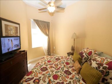 Naples Home 923980