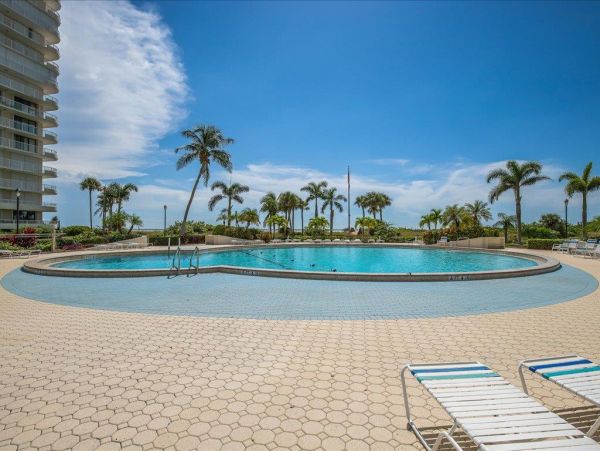 Marco Island Vacation Beach Condo Two Bedrooms Sleeps Four
