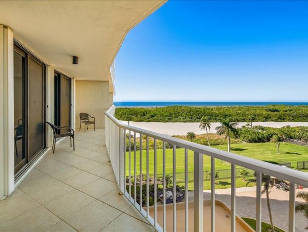 Marco Island Vacation Beach Condo Two Bedrooms Sleeps Four