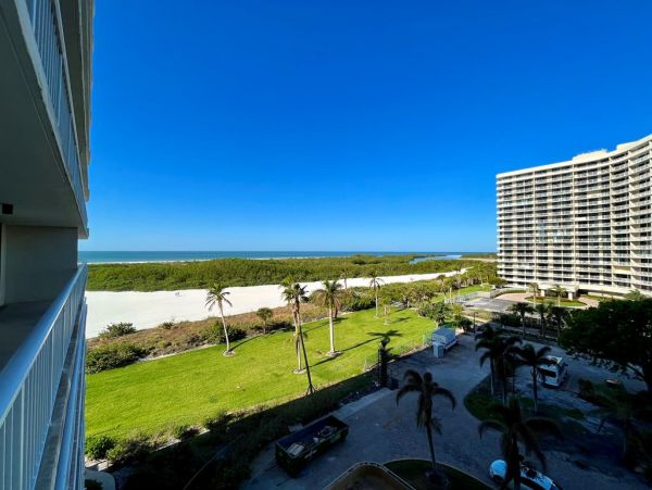 Marco Island Vacation Beach Condo Two Bedrooms Sleeps Four