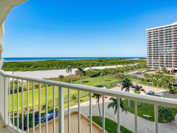 Marco Island Vacation Beach Condo Two Bedrooms Sleeps Four
