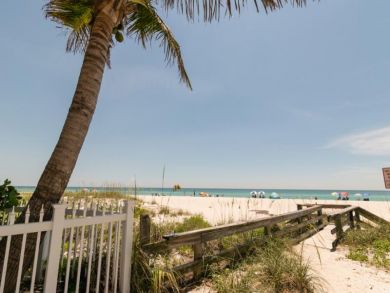 Holmes Beach Vacation Rental Condo Two Bedrooms Holmes Beach Vacation Rental Condo Two Bedrooms
