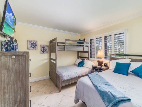 Marco Island Vacation Rental - Florida Gulf Coast Beachfront Condo