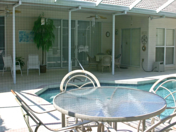 Lovely 3 Bedroom Pool Home