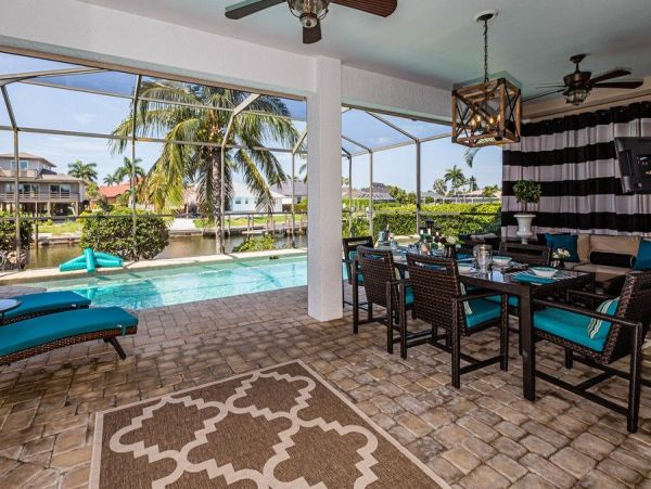 Marco Island Luxury Waterfront Vacation Rental  Private Pool, Spa & 4 Bedrooms