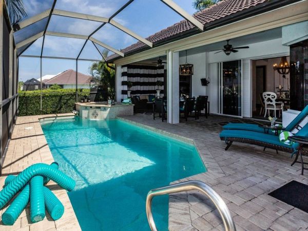Marco Island Luxury Waterfront Vacation Rental  Private Pool, Spa & 4 Bedrooms