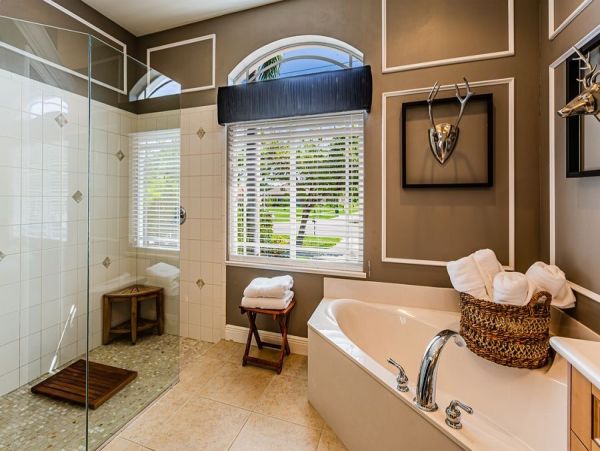 Marco Island Luxury Waterfront Vacation Rental  Private Pool, Spa & 4 Bedrooms