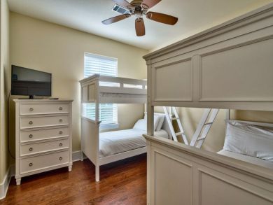 Miramar Beach Vacation Home Sleeps Twelve Guests Miramar Beach Vacation Home Sleeps Twelve Guests