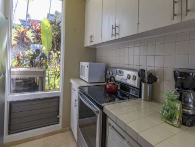 Kapalua Vacation Condo Sleeps Two Guests
