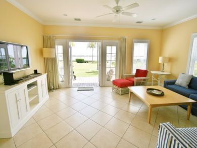 Marathon Vacation Home Sleeps Six Guests