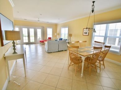 Marathon Vacation Home Sleeps Six Guests