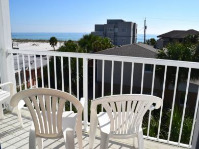 Four Bedroom Rental Home with Pool in Pensacola Beach