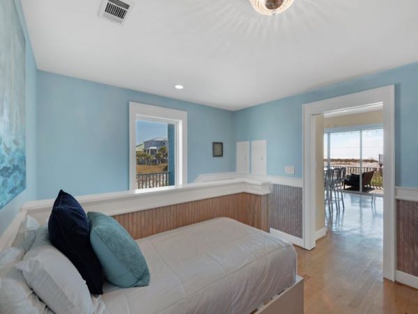 Pensacola Beach 4 Bedroom Vacation Home Sleeps 16 Guests