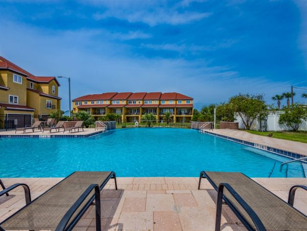Luxurious Gulf-Front Townhome in Pensacola Beach