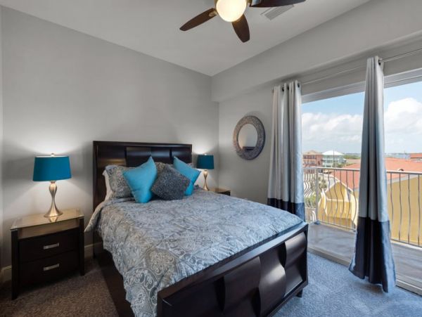 Luxurious Gulf-Front Townhome in Pensacola Beach