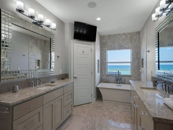 Luxurious Gulf-Front Townhome in Pensacola Beach
