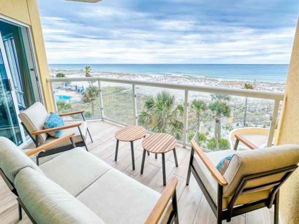 Pensacola Beach Vacation Accommodation on Beach