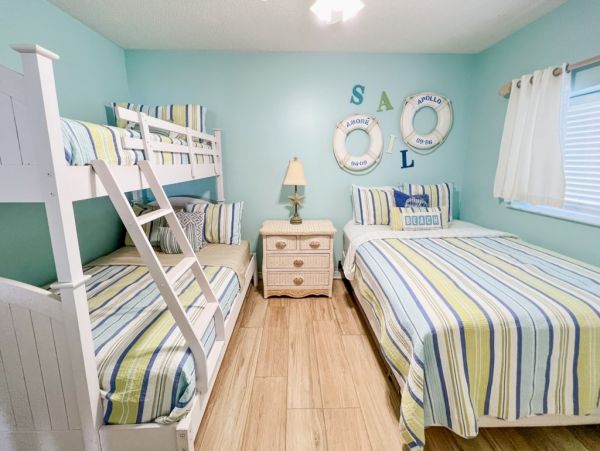 Pensacola Beach Vacation Accommodation on Beach