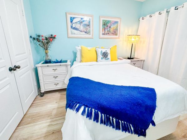 Pensacola Beach Vacation Accommodation on Beach