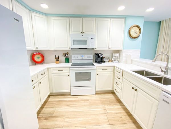 Pensacola Beach Vacation Accommodation on Beach