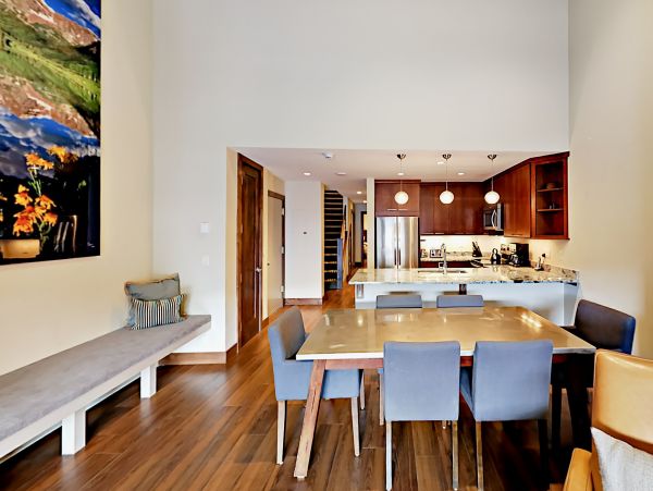 Avon Walk to Lift Three Bedroom Ski Condo