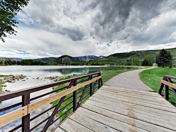 Avon Walk to Lift Three Bedroom Ski Condo