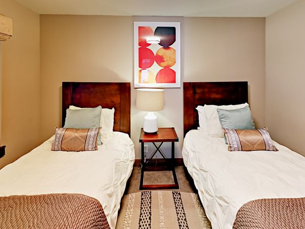 Avon Walk to Lift Three Bedroom Ski Condo
