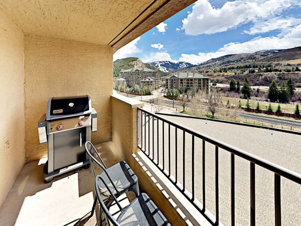 Avon Walk to Lift Three Bedroom Ski Condo