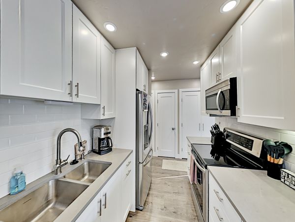 Three Bedroom Mountain View Rental Condo in Avon