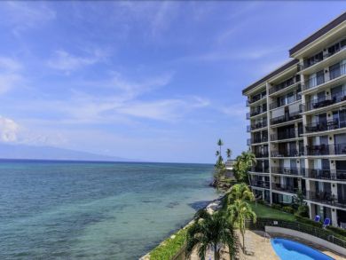 Lahaina Vacation Condo Sleeps Six Guests