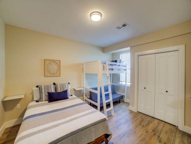 Beachside Three Bedroom Townhome in Pensacola Beach