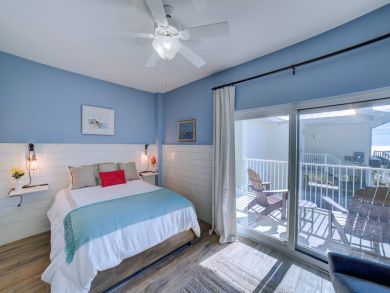 Beachside Three Bedroom Townhome in Pensacola Beach
