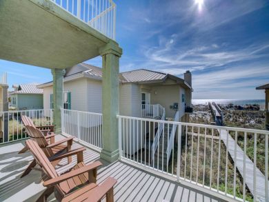 Beachside Three Bedroom Townhome in Pensacola Beach