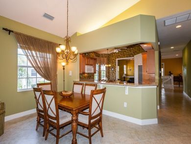 Naples Three Bedroom Vacation Home, Sleeps Six Guests