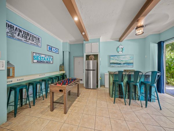 Siesta Key Vacation Home Three Bedrooms Walk to Beach
