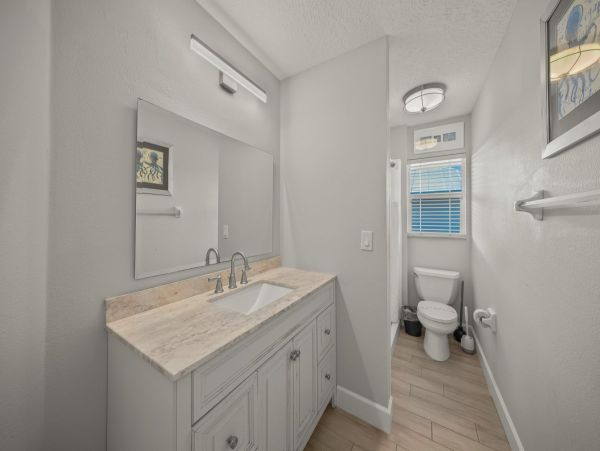 Siesta Key Vacation Home Three Bedrooms Walk to Beach