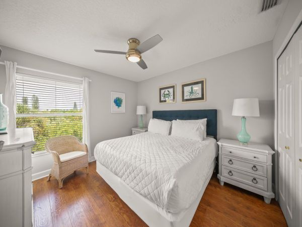 Siesta Key Vacation Home Three Bedrooms Walk to Beach