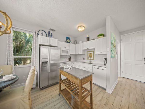 Siesta Key Vacation Home Three Bedrooms Walk to Beach