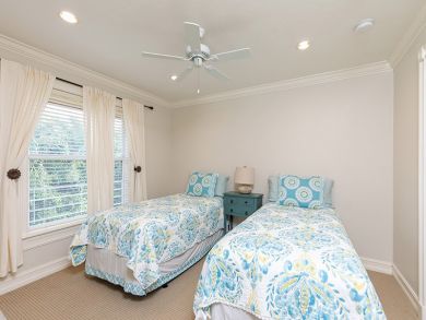 Naples Vacation Rental Home Four Bedrooms Sleeps 8 Guests