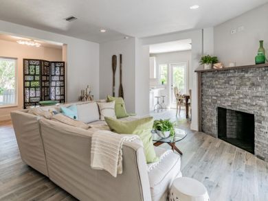 Sarasota Vacation Rental Home Three Bedrooms Sleeps 6