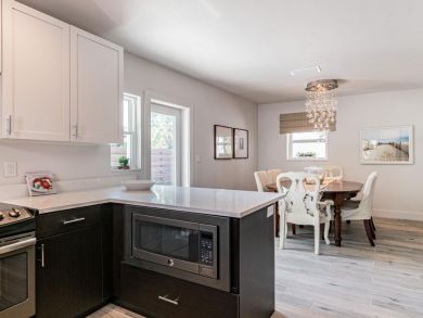 Sarasota Vacation Rental Home Three Bedrooms Sleeps 6