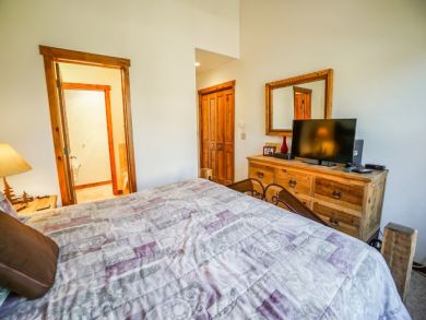 Breckenridge Walk to Slopes Three Bedroom Vacation Rental