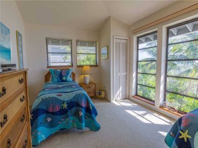 Bay Beachfront Two Bedroom Cottage in Captiva
