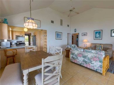 Bay Beachfront Two Bedroom Cottage in Captiva