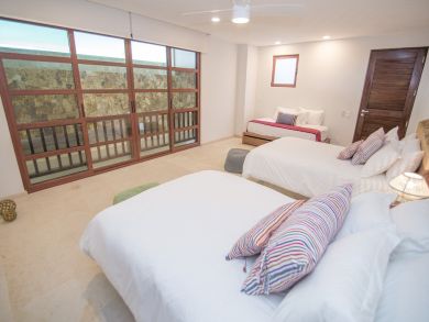 Acapulco Home 924232